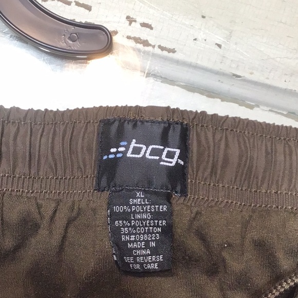 Woman’s Athletic Pink/Brown Suit - Picture 3 of 4